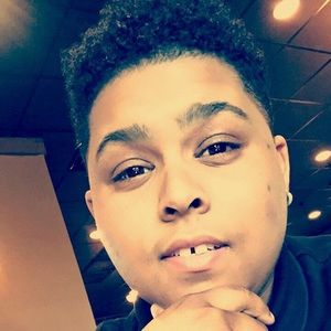 Meet your Posher, Kelada